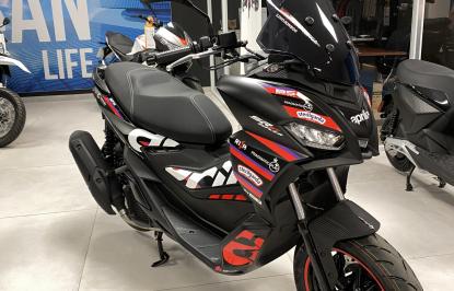 APRILIA SR 125 GT REPLICA neuf 0KM sous garantie 48MOIS